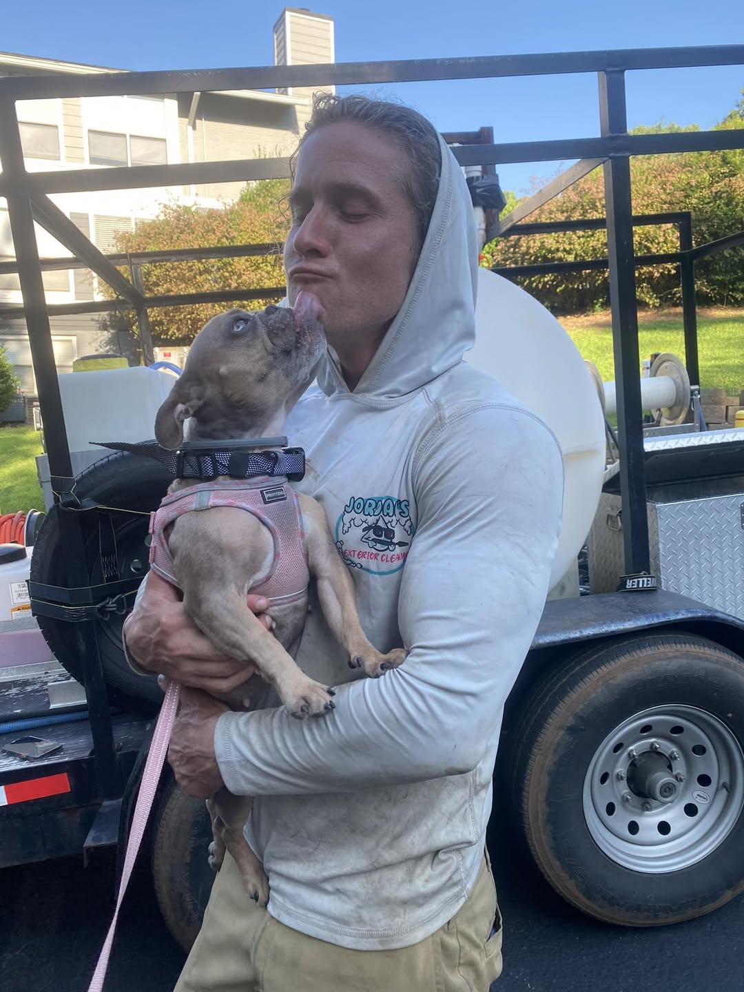 Met a friend at an apartment complex in Winston - Salem